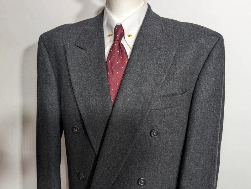 Sympathique costume croisé en flanelle lourde