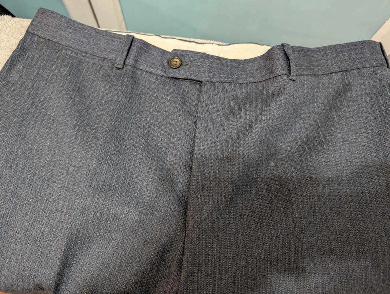 Gentil costume 3 pièces a rayures en flanelle