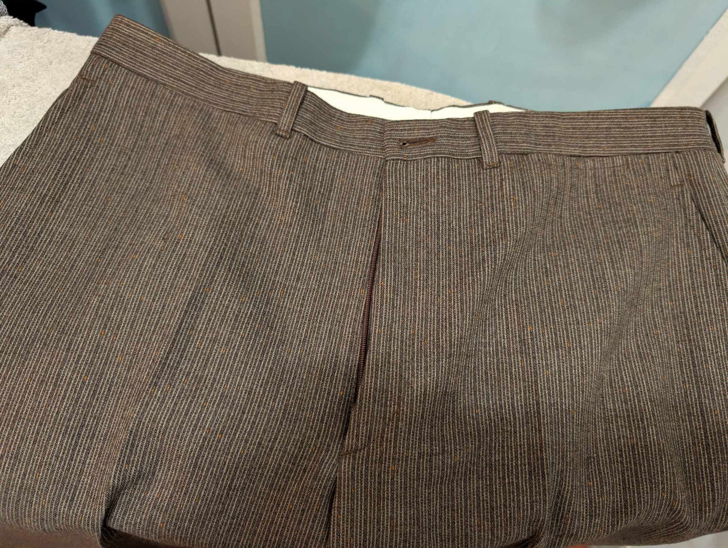 Redoutable costume 3 pièces de couleurs marron en laine