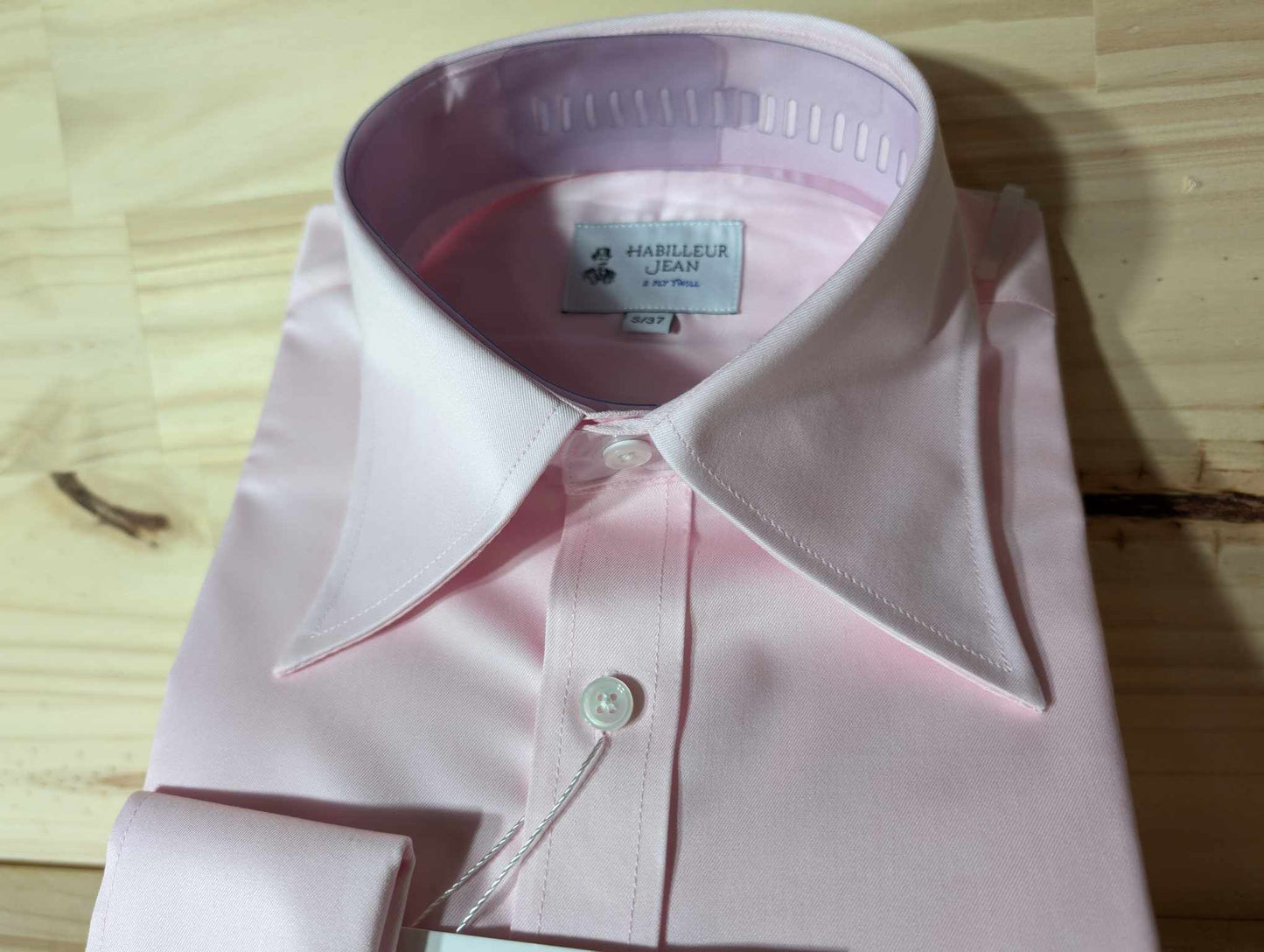 Double-twisted French collar shirt