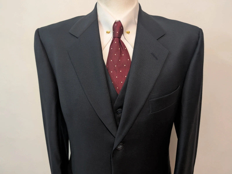 Classique costume 3 pièces bleu marine en laine