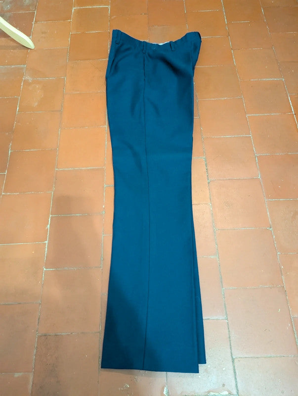Légendaire costume croisé bleu marine