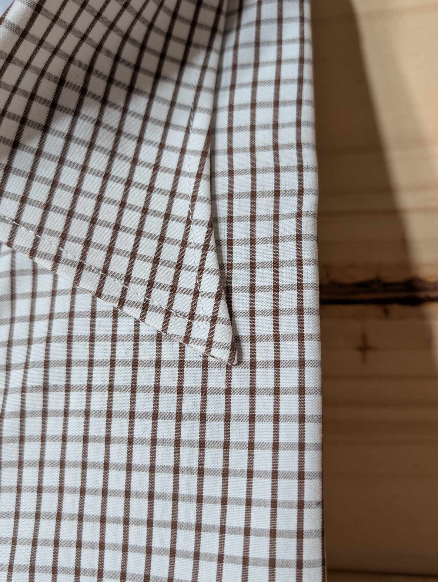 Chemise à carreaux marron