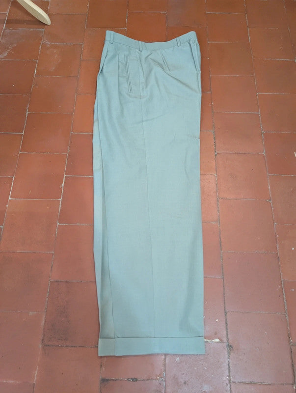 Costume croisé gris vert en laine