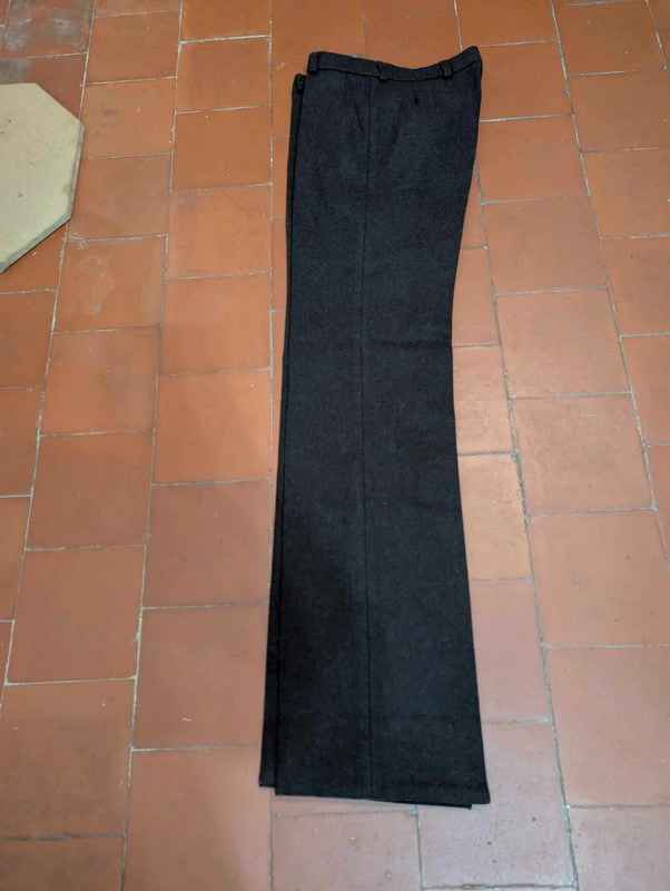 Mignon petit costume marron en flanelle