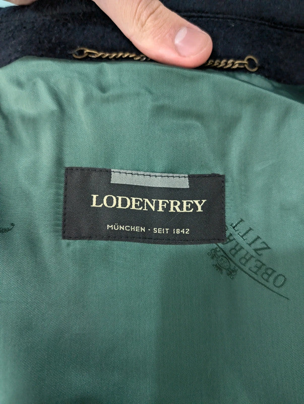 Incroyable manteau pèlerine en laine