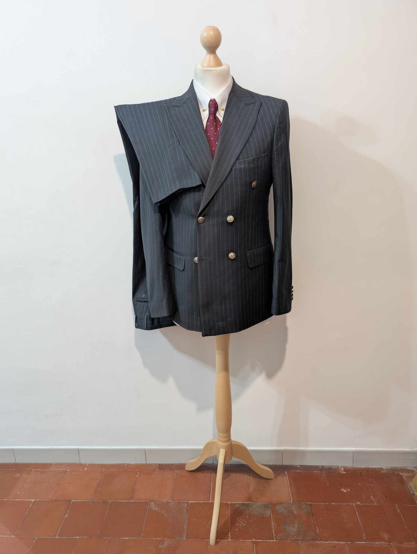 Classique costume croisé a rayure