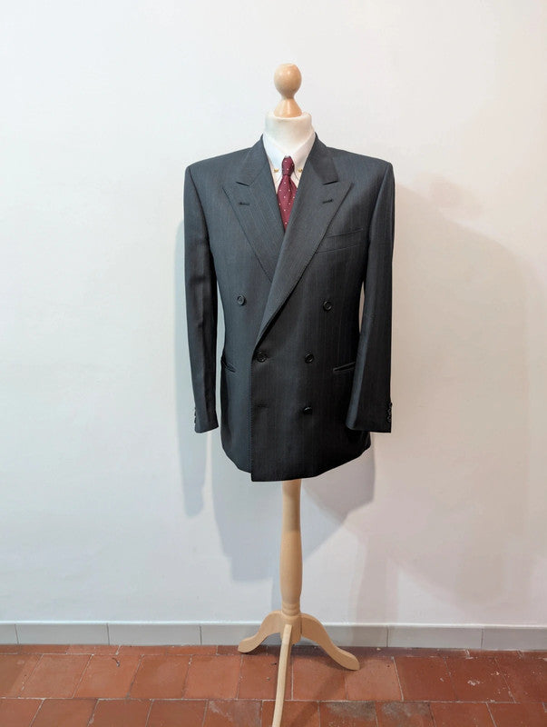 Resplendissant costume croisé pinstripe en laine