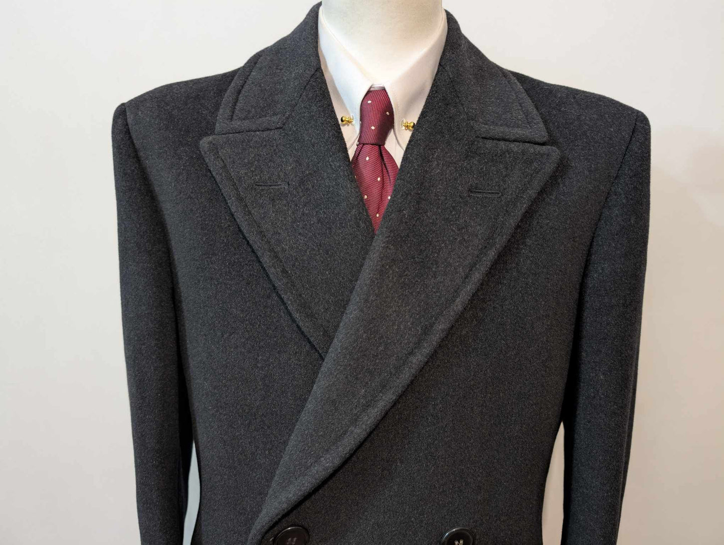 Ravissant manteau croisé gris en laine lourde