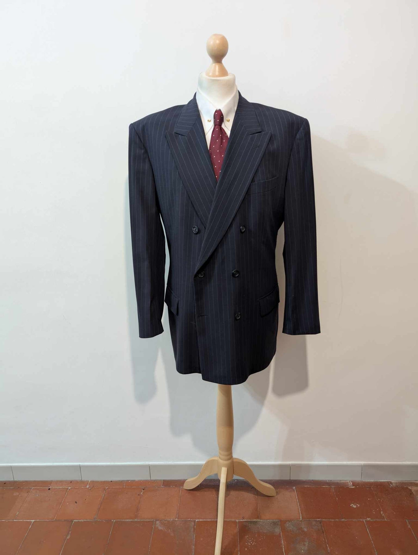 Exceptionnel costume croisé pinstripe en laine froide