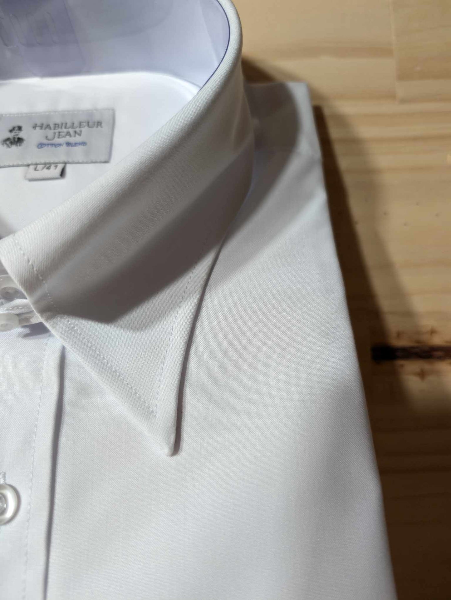 Cotton blend point collar shirt