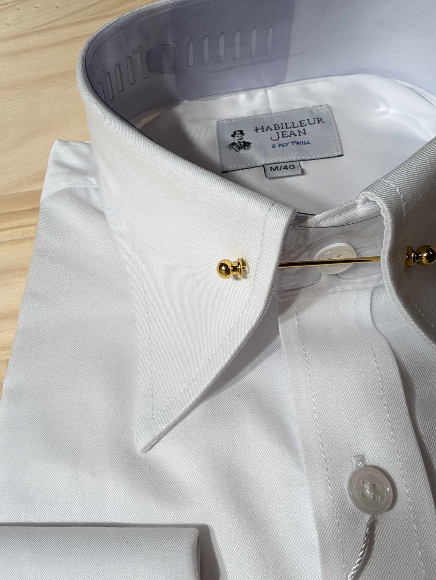 Double-twisted French collar shirt