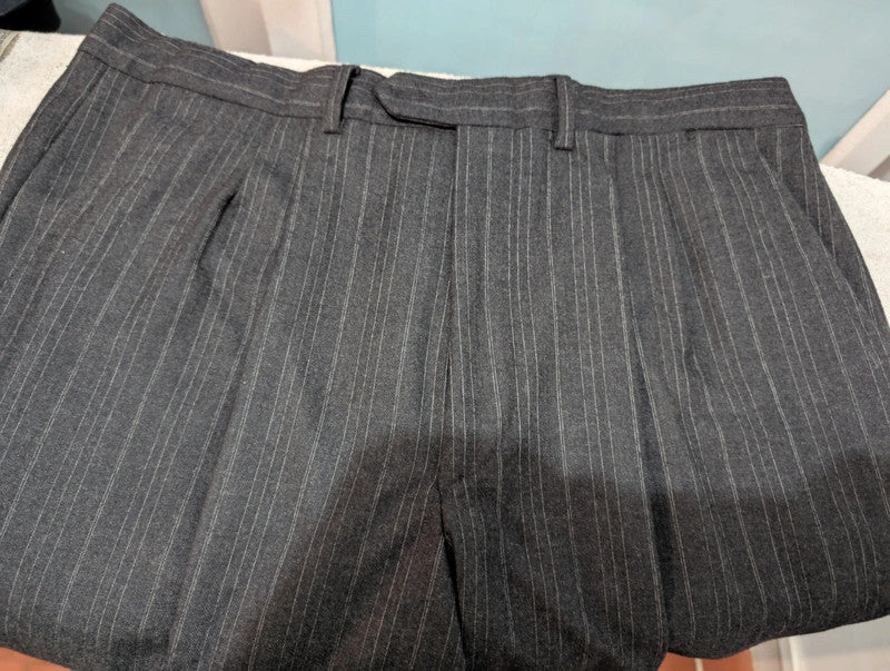 Gentil costume 3 piece pinstripe en flanelle