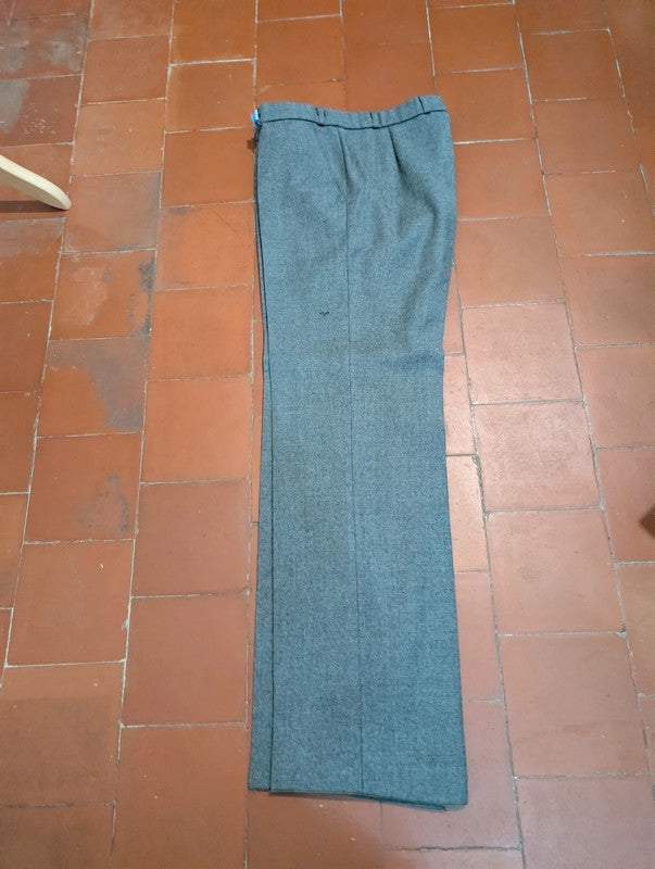 Magnifique costume gris en flanelle