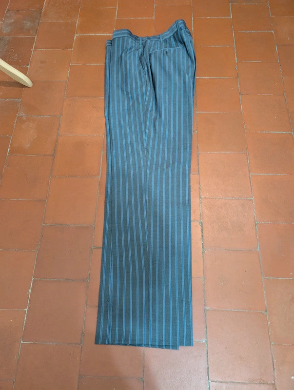 Furieux costume pinstripe en laine