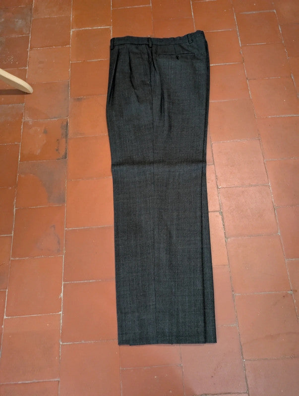 Magnifique costume 3 piece en laine légère