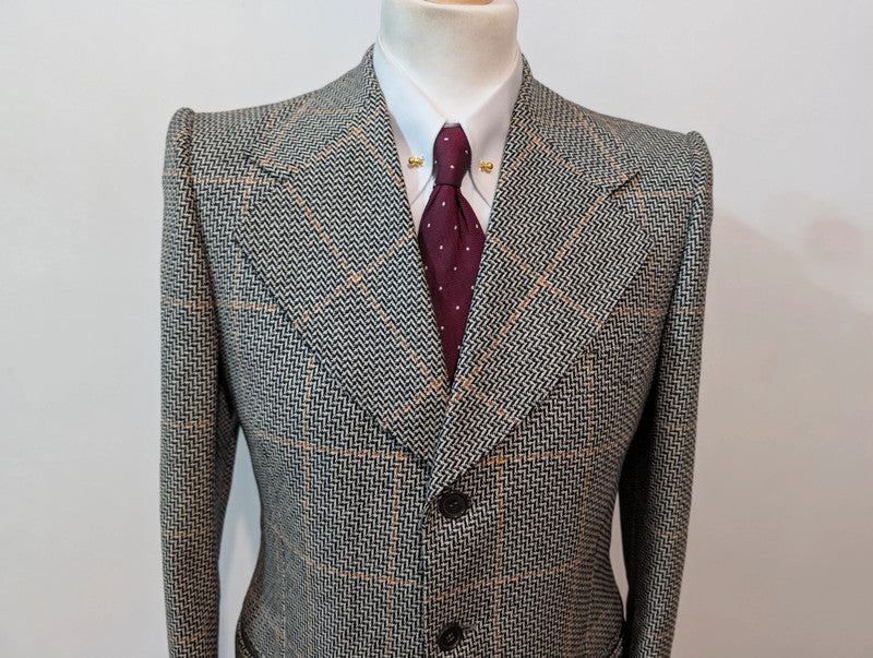 Exceptionnel costume a carreaux en laine