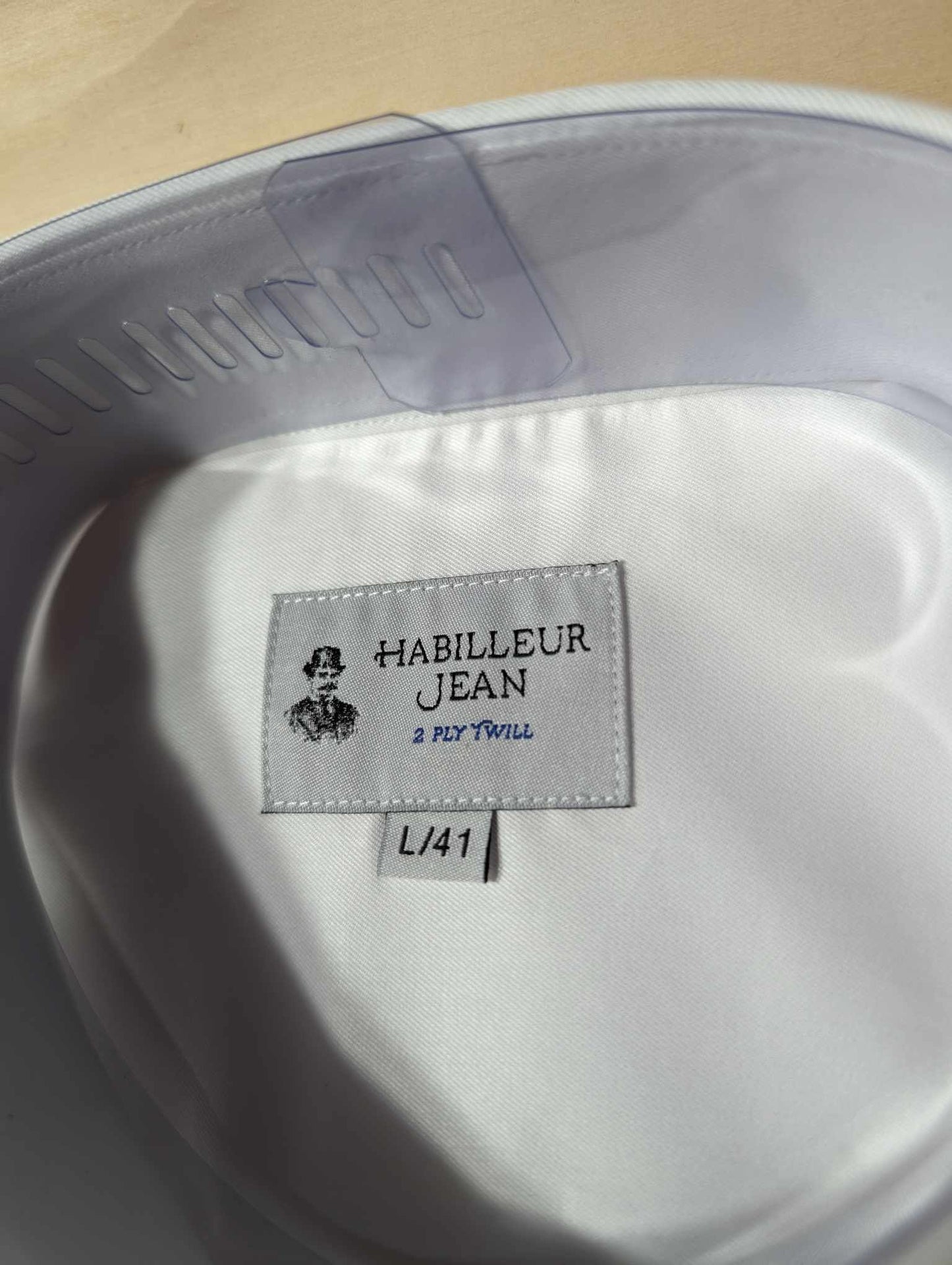 Double-twisted French collar shirt