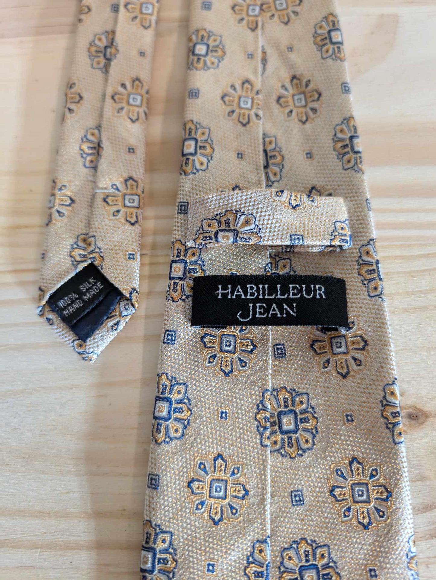 Cream floral silk tie