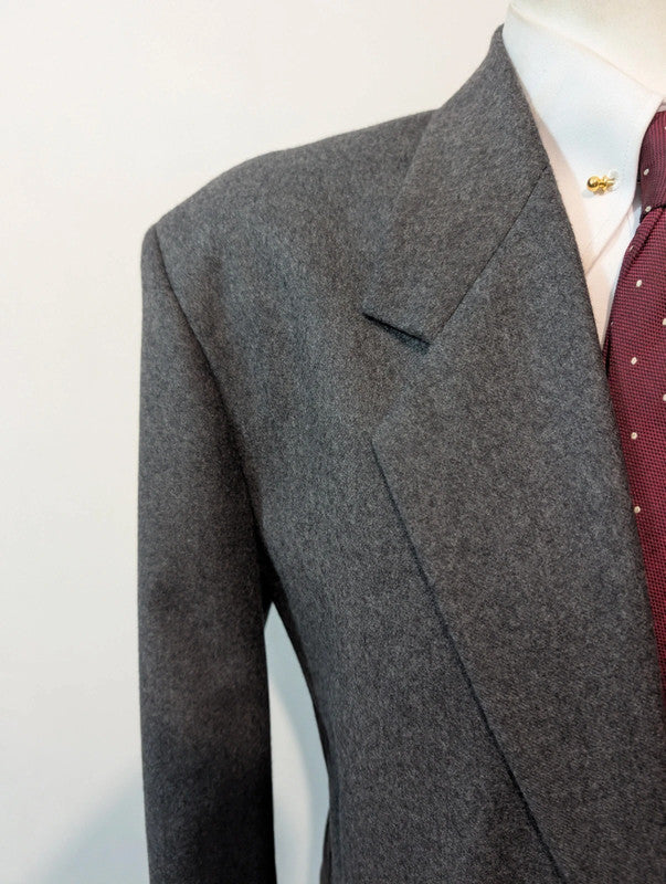 Magique costume gris en flanelle de laine