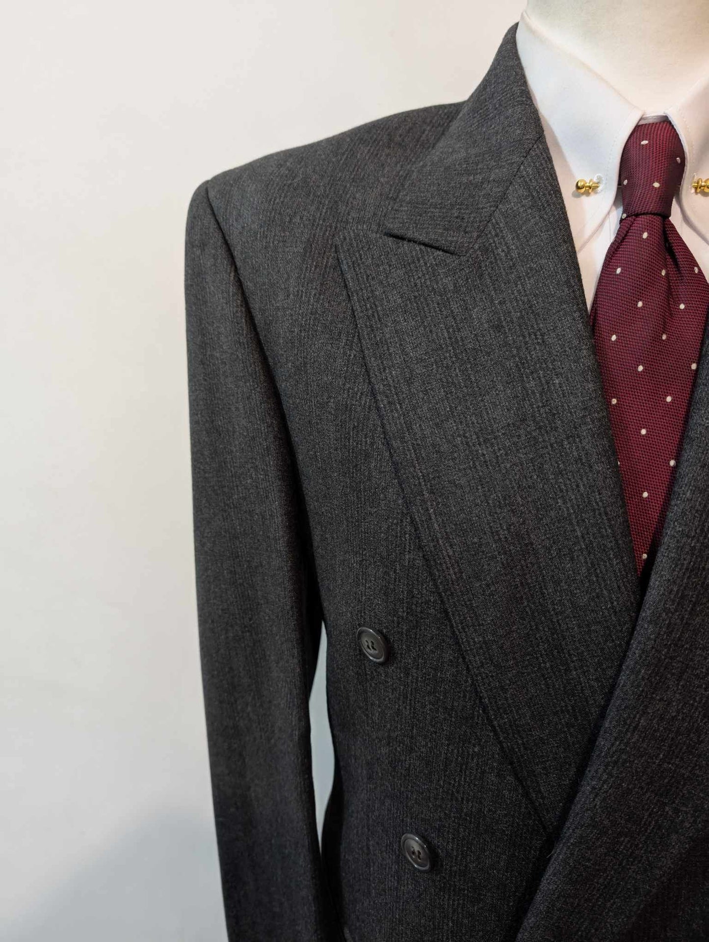 Magnifique costume croisé gris en flanelle