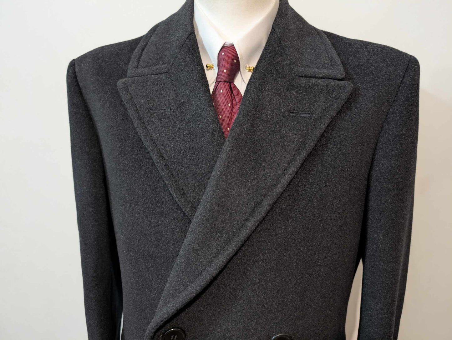 Ravissant manteau croisé gris en laine lourde