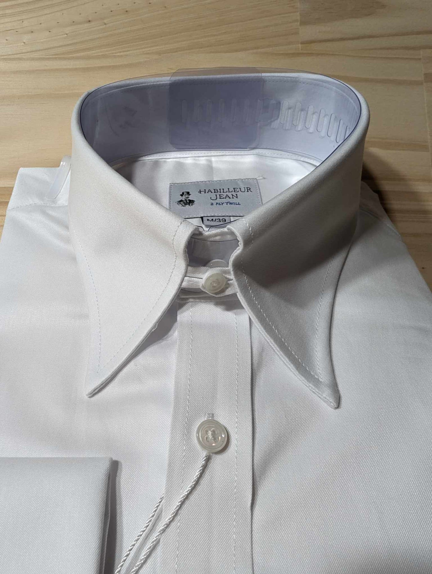 Double-twisted French collar shirt