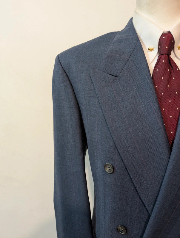 Incroyable costume croisé pinstripe