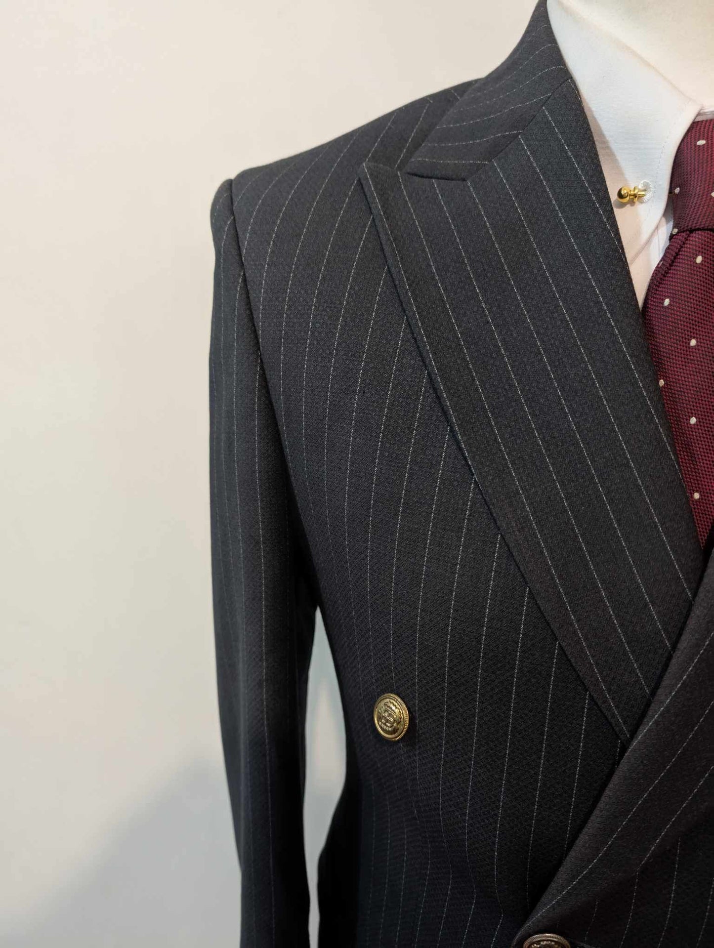 Classique costume croisé a rayure