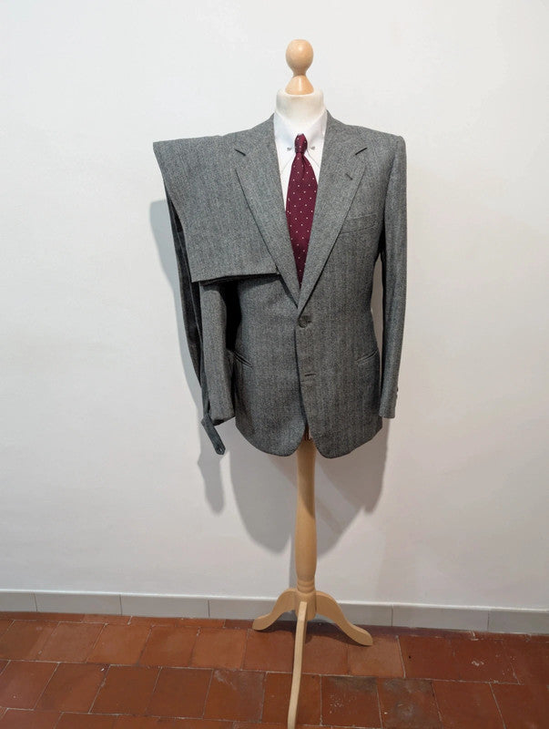 Fabuleux costume gris en tweed