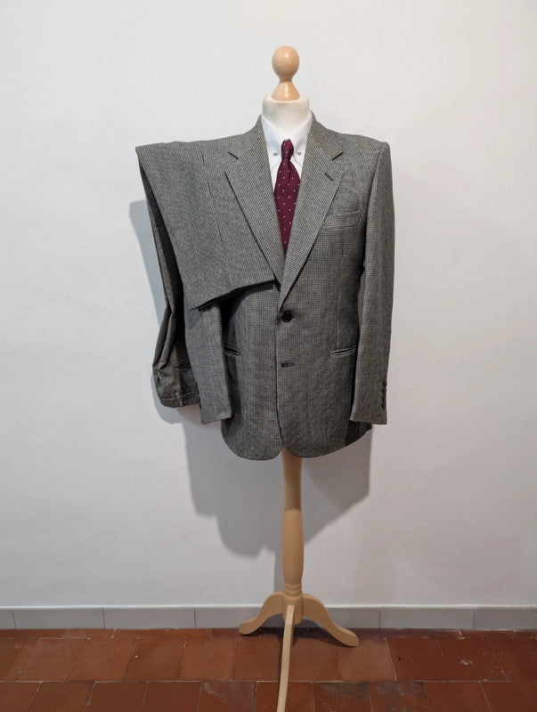 Exceptionnel costume gris en pied de poule