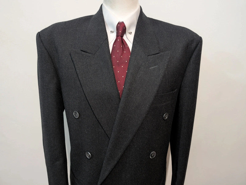 Furieux costume croisé en flanelle lourde