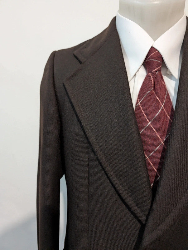 Schöne braune Wolljacke