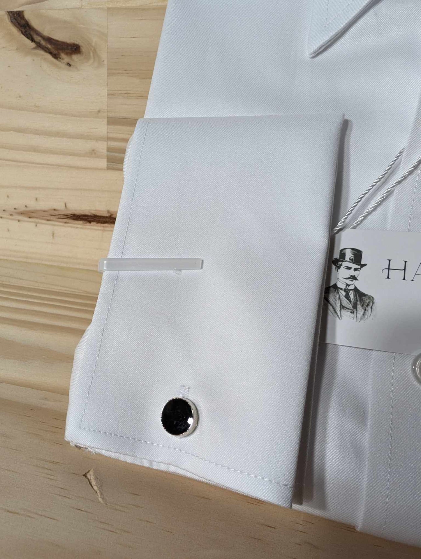 Double-twisted French collar shirt
