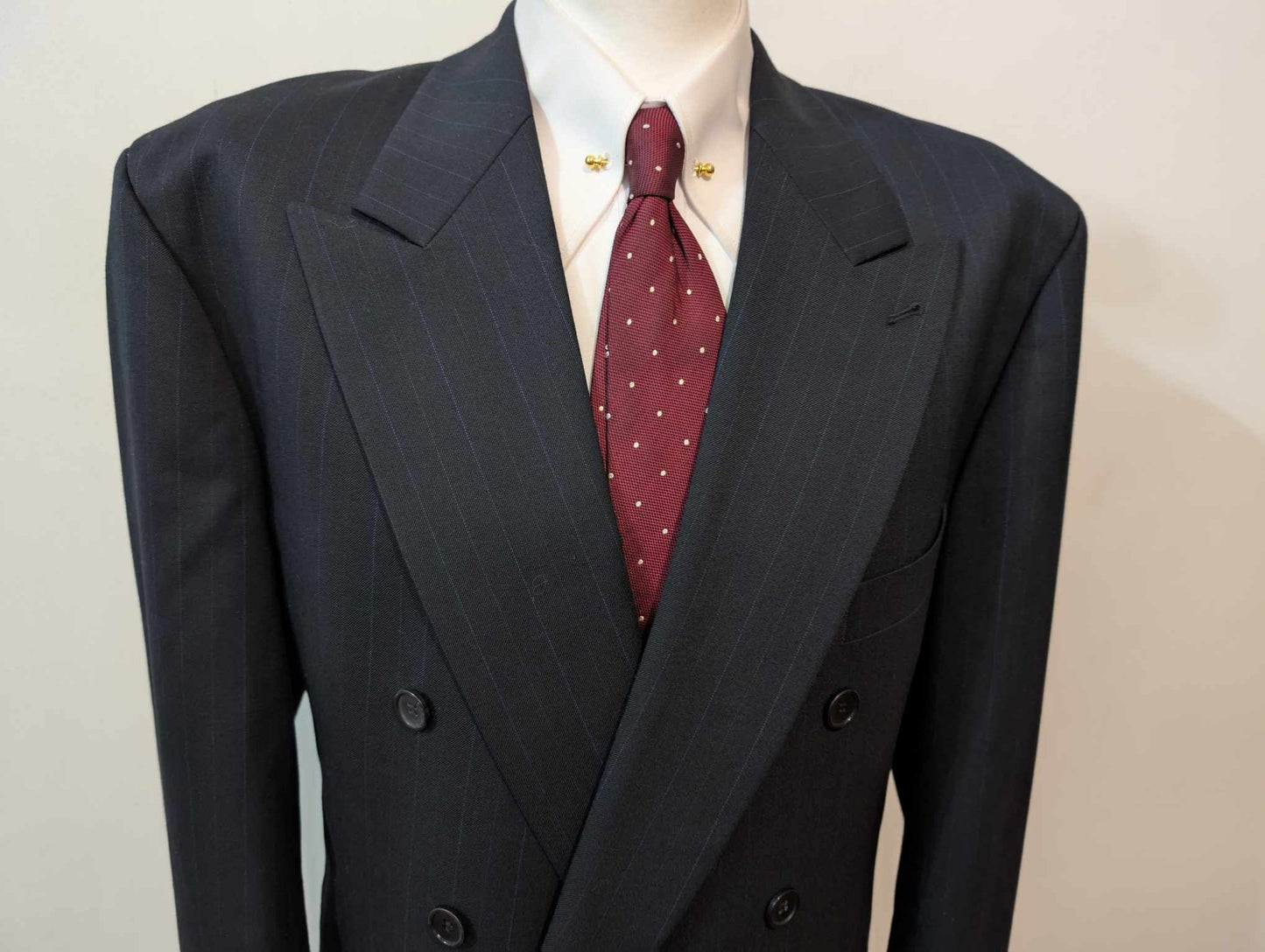 Fabuleux costume croisé pinstripe en laine