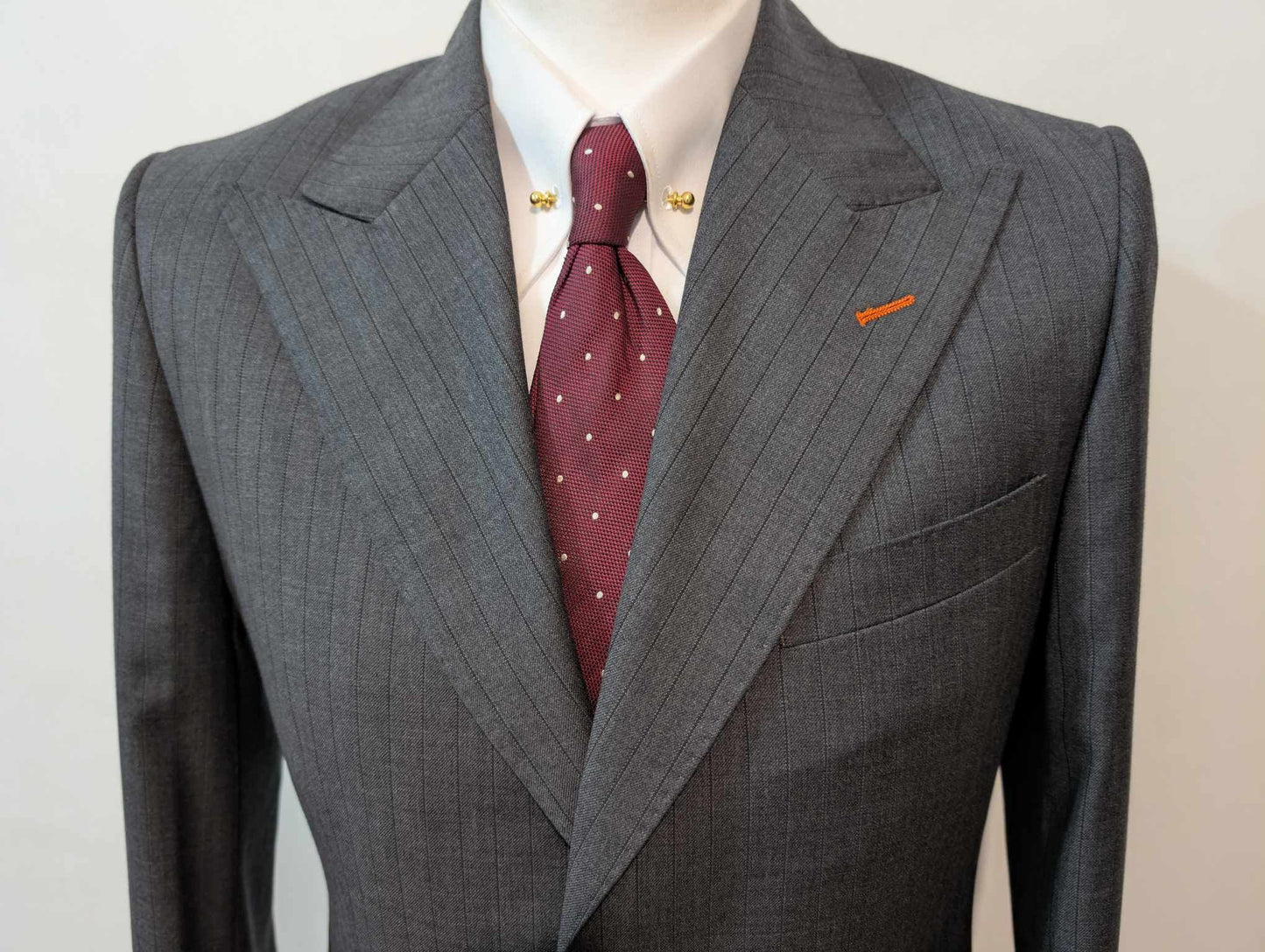 Fabuleux costume gris a rayure en laine