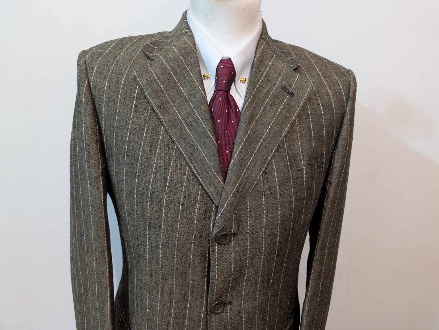 Magnifique costume a rayures en lin
