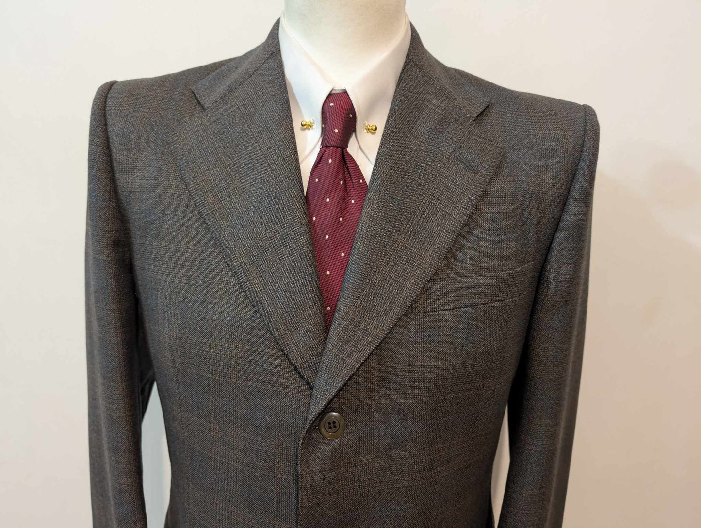 Mignon costume gris en laine
