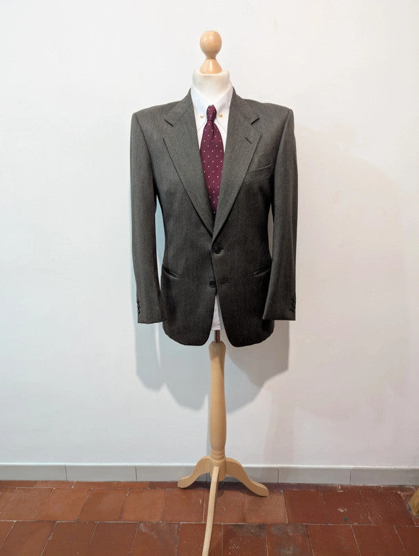 Mystérieux costume marron en flanelle de laine