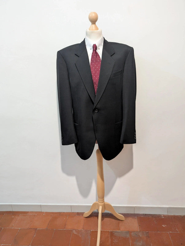 Classique costume noir en laine