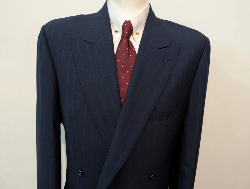 Incroyable costume croisé chalkstripe en laine froide