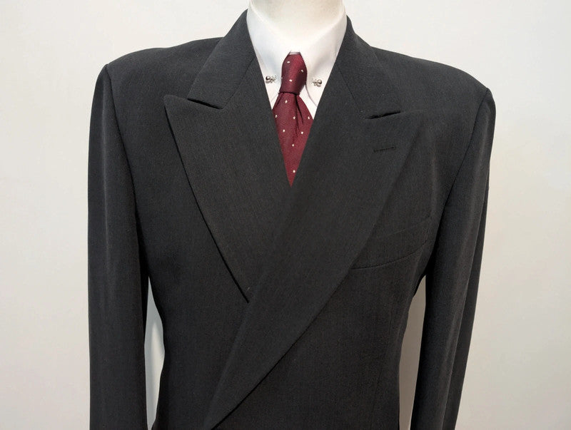 Sublime costume croisé bleu marine en laine