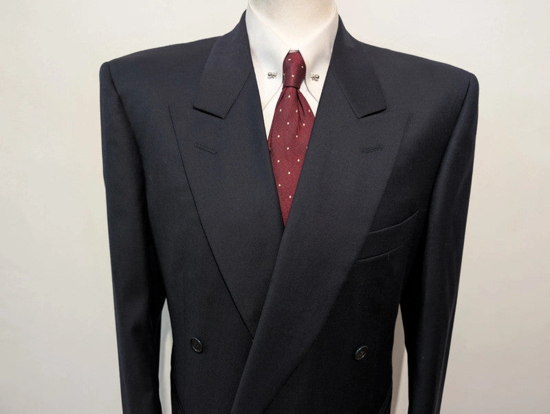 Incredible navy blue wool double-breasted suit
