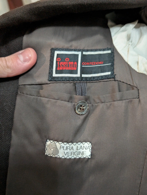 Gentille veste marron en laine