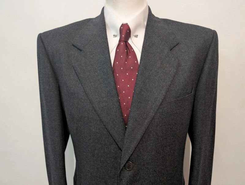Fantastique costume gris en flanelle lourde