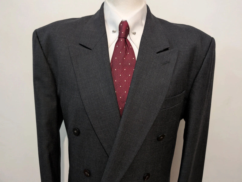 Classique costume croisé gris en laine froide