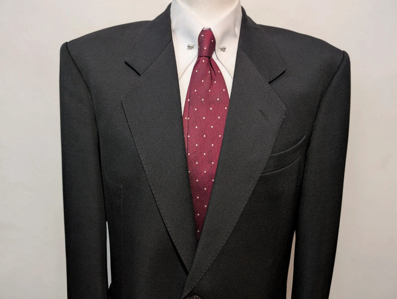 Classique costume noir en laine