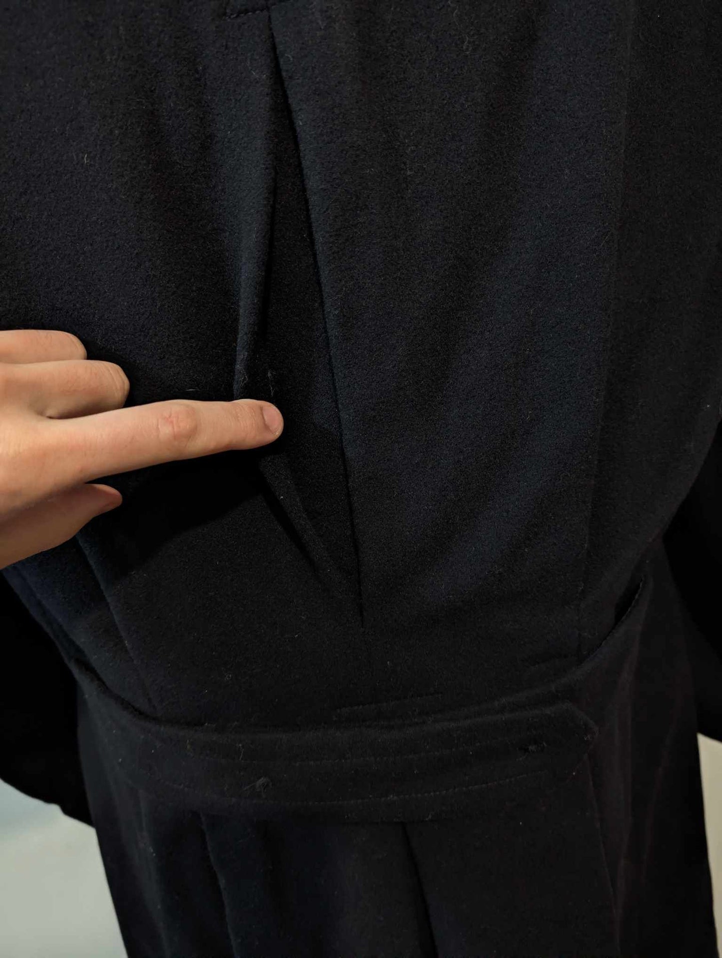 Robuste manteau croisé bleu marine en laine