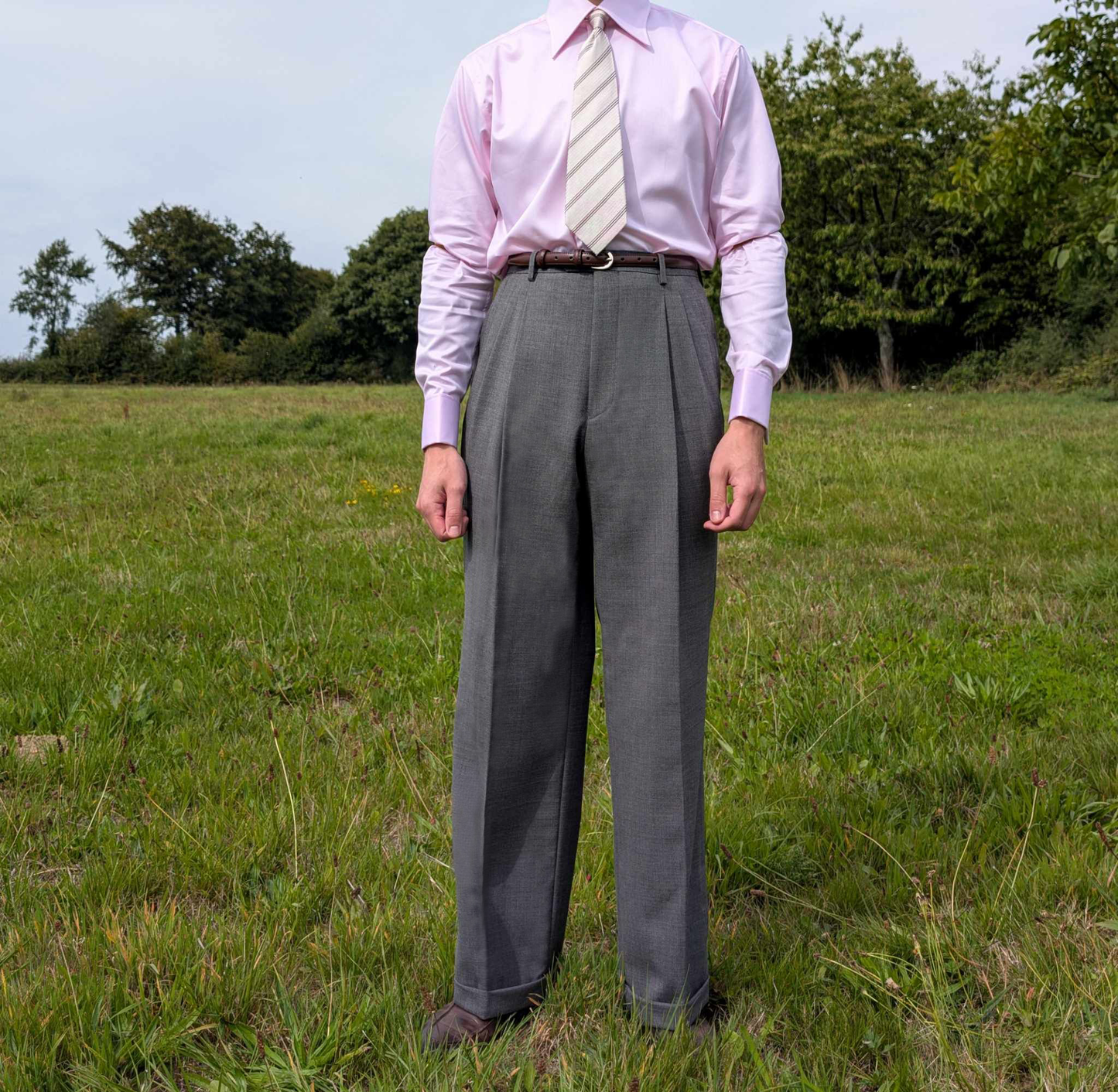 High-waisted gray pants in cold wool (290gr)