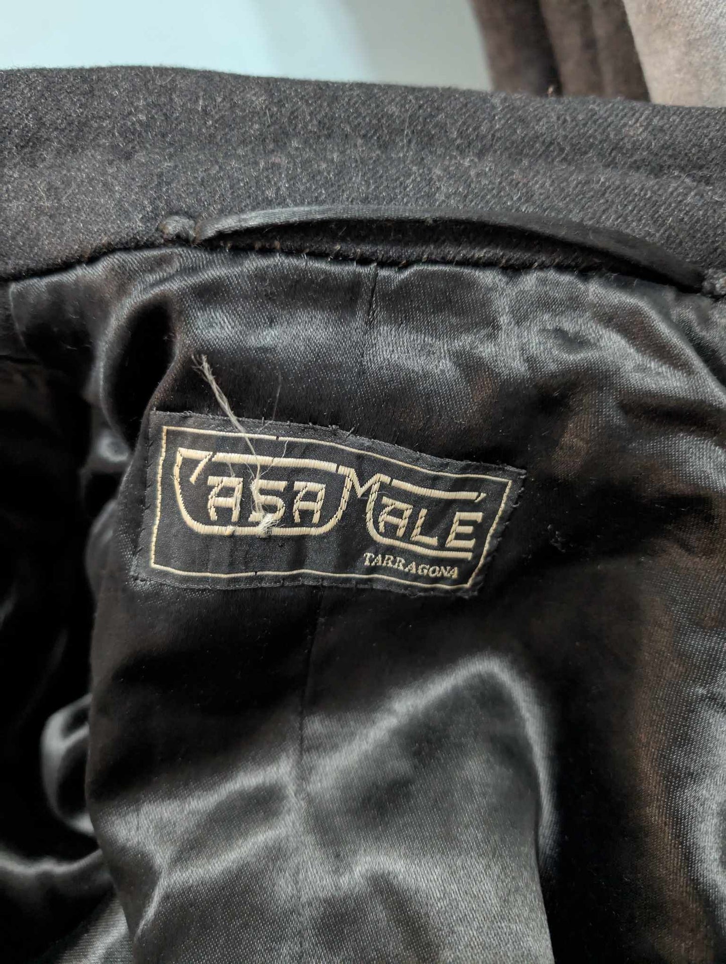 Merveilleux manteau croisé gris en laine